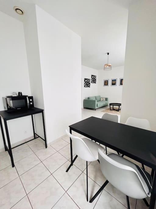 Appartement 1 Chambre Rue Faubourg De Besancon Montbéliard Екстериор снимка